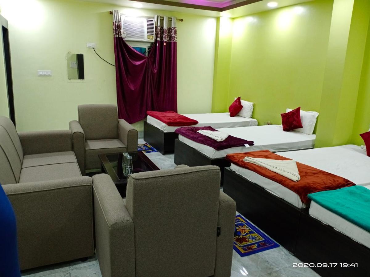 Hotel Sunaina International Gaya Esterno foto