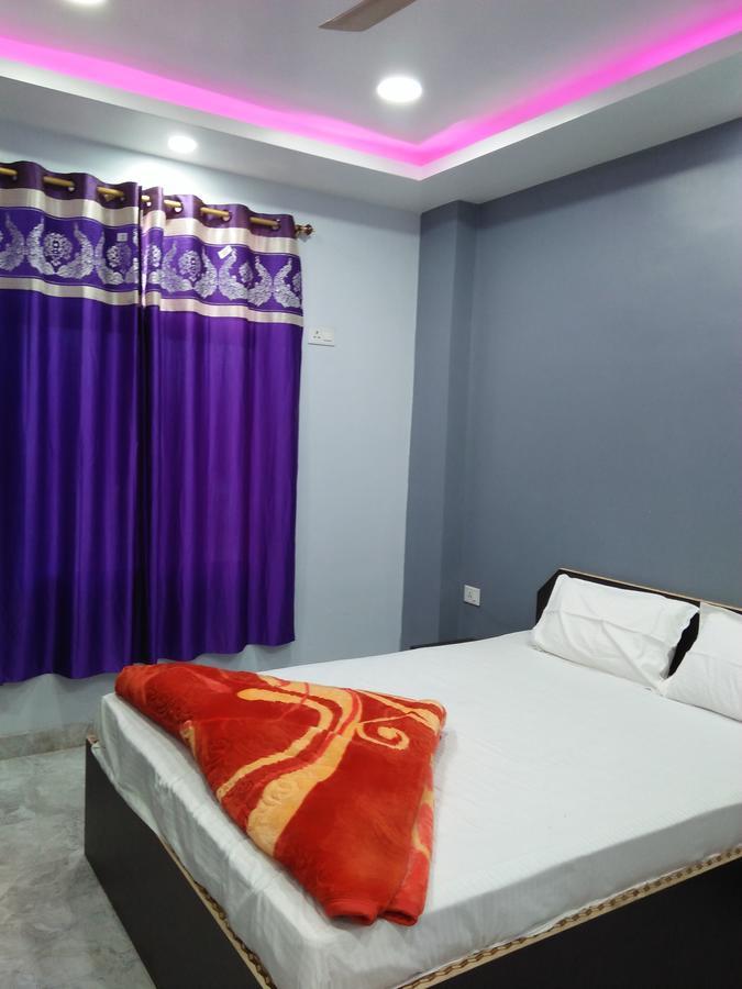 Hotel Sunaina International Gaya Esterno foto