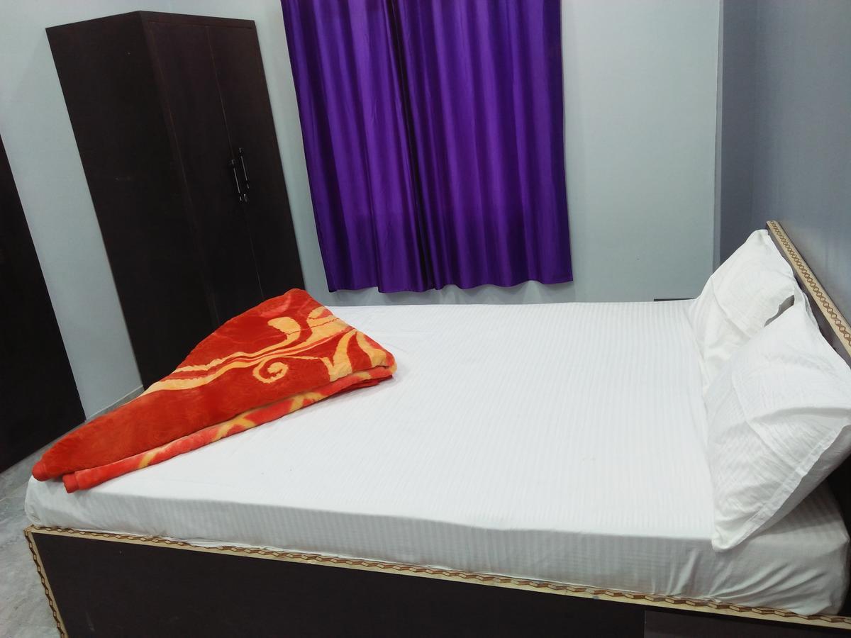 Hotel Sunaina International Gaya Esterno foto